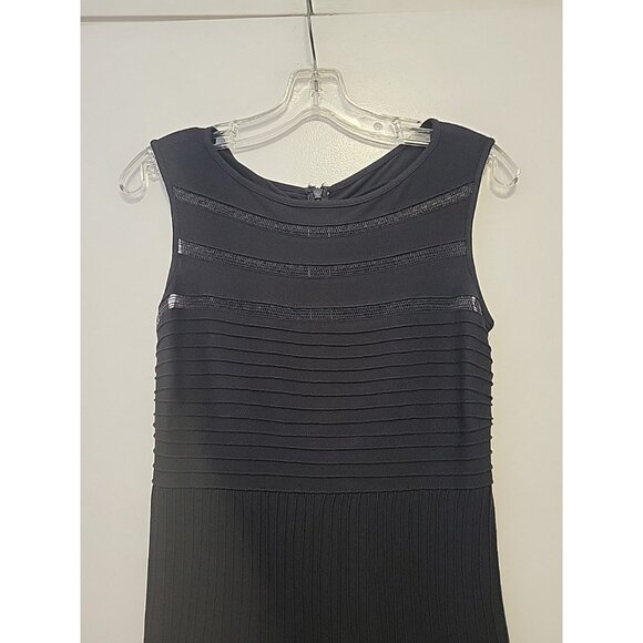 Tadashi Shoji Gown Mesh Striped Mid section ribbed Panel Style Black XS - Picture 2 of 10